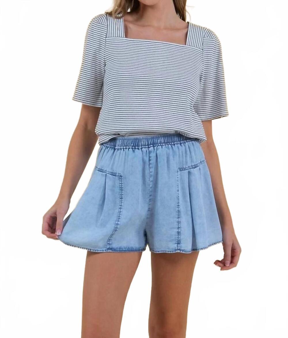 NEW DOE AND RAE tencel denim elastic waist pintuck wide leg shorts in blue